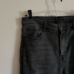 American Eagle Black Stretch Mom Jean 8 Long